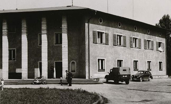 Administrativní budova Lesní správy Lány byla vystavěna v letech 1931-1932